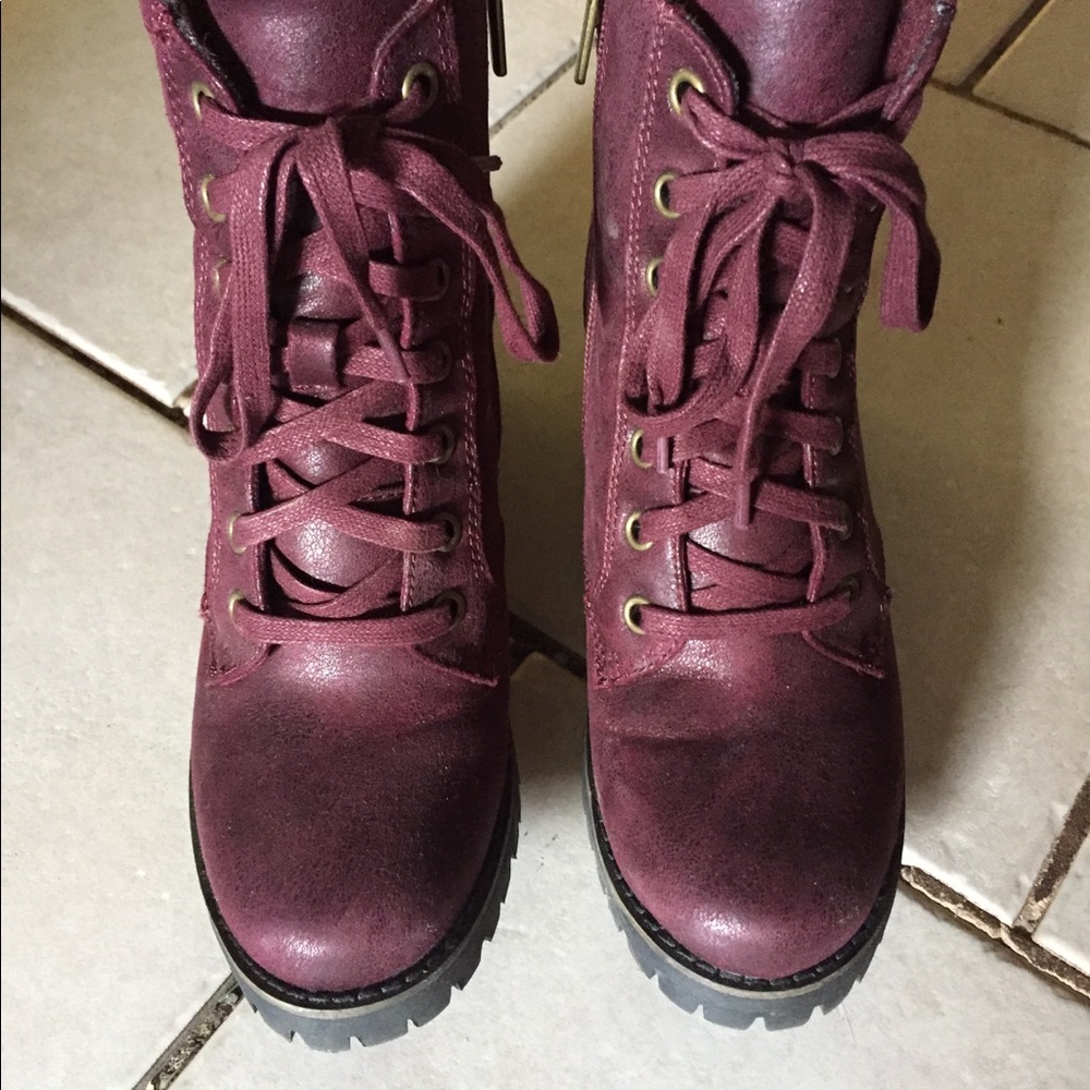 Short boots